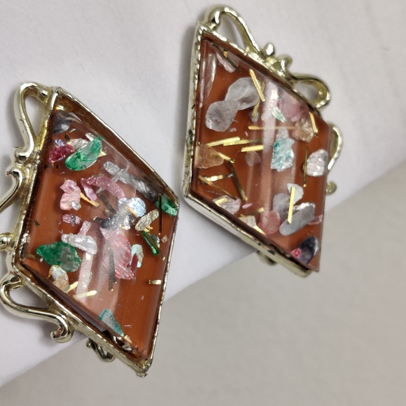 Vintage Lucite Confetti Jewelry Set Bracelet and Earrings Signed PAM - Picture 8 of 14